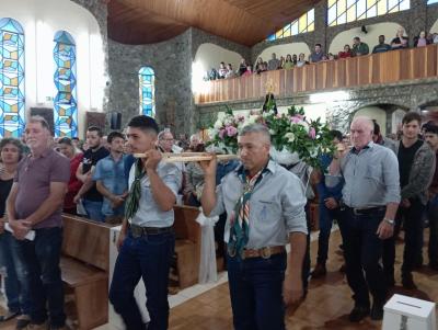 Missa dos Romeiros em Laranjeiras do Sul levou centenas de devotos ao Santuário